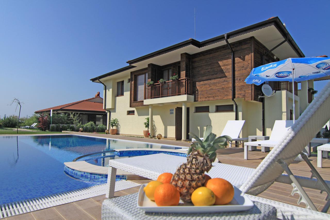 Armira Lozenets Hotel Exterior photo